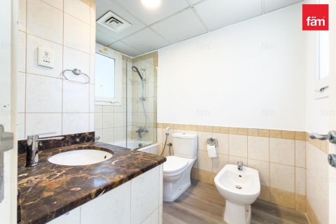Villa te huur in Dubai, VAE 2 slaapkamers, 269.2 vr.m., nr 710758 - foto 12