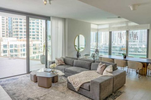 Apartment in LIV RESIDENCE in Dubai Marina, UAE 2 bedrooms, 137 sq.m. № 637195 - photo 3