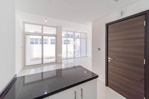 تاون هاوس للبيع في داماك هيلز (أكويا باي داماك)، دبي، الإمارات العربية المتحدة 3 غرفة نوم ، 112 متر مربع ، رقم 663468 - صورة 3