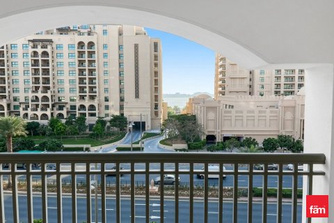 Apartment in Palm Jumeirah, Dubai, UAE 1 bedroom, 121.3 sq.m. № 712714 - photo 3