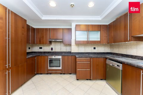 Apartment in Palm Jumeirah, Dubai, UAE 1 bedroom, 121.3 sq.m. № 712714 - photo 5