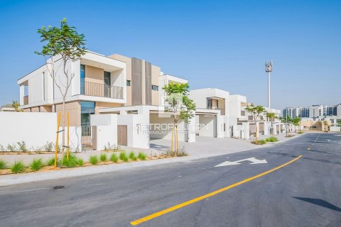 Huvila Al Furjan, Dubai, Arabiemiraatit 4 makuuhuonetta, 420 m2 № 664006 - kuva 29