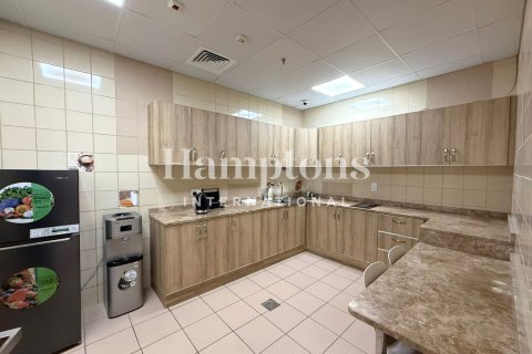 Kantoor te huur in Business Bay, Dubai, VAE 248.36966729 vr.m., nr 651051 - foto 3