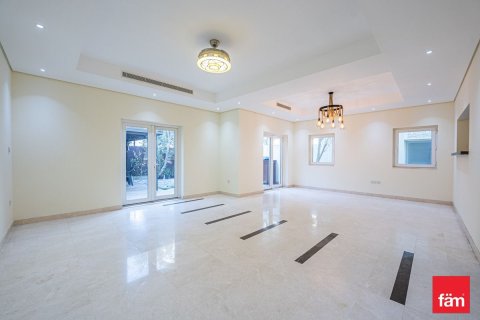 Kamienica do wynajęcia w Al Furjan, Dubai, ZEA 3 sypialnie, 229.6 mkw., nr 735265 - zdjęcie 2