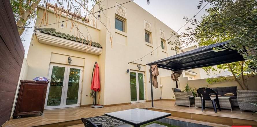 Kamienica w Al Furjan, Dubai, ZEA 3 sypialnie, 229.6 mkw. nr 735265