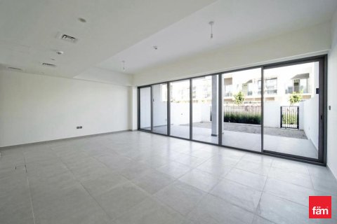 Купити таунхаус в Дубай, ОАЕ 3 спальні, 174м2, № 668699 - фото 2