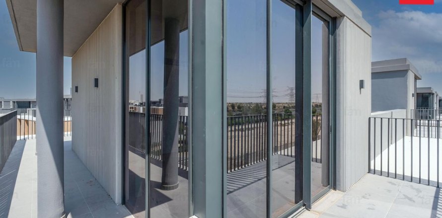 Villa i Dubai, UAE 4 sovrum, 302.1 kvm Nr. 668702