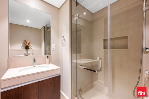 Apartment til salg i Dubai, UAE 2 soveværelser, 156.2 kvm № 638355 - foto 15