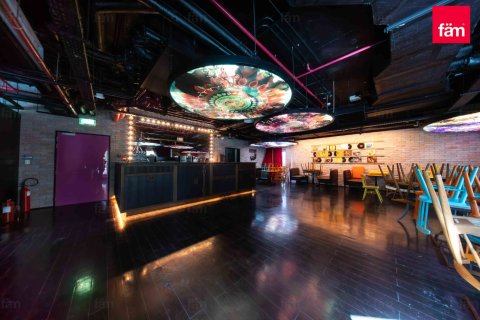 Dyqan në Dubai, Emiratet e Bashkuara Arabe 146 m2. № 682298 - Foto 6