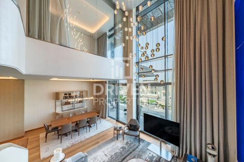 Διαμέρισμα σε Jumeirah, Dubai, ΗΑΕ 3 υπνοδωμάτια, 300 τ.μ. Αρ. 653564 - φωτογραφία 1