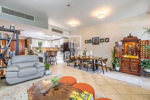 Wohnung zum Verkauf in Motor City, Dubai, VAE 2 Schlafzimmer, 155 m2 Nr. 654252 - Foto 4