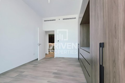 Apartmen di Jumeirah Village Circle, Dubai, UAE 2 bilik tidur, 98 meter persegi № 653992 - foto 3