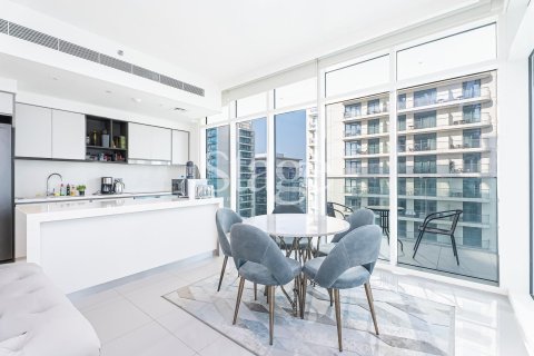 Apartment til salg i Dubai Harbour, Dubai, UAE 3 soveværelser, 195 kvm № 668630 - foto 2