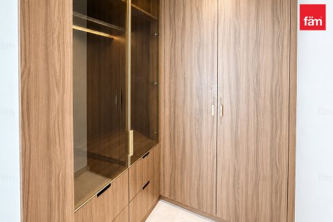 Apartmen di Dubai, UAE 1 bilik tidur, 75.2 meter persegi № 711698 - foto 12