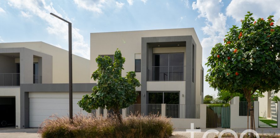 Dubai Hills Estate, UAE의 빌라 침실 4개, 327.3제곱미터 번호 733487
