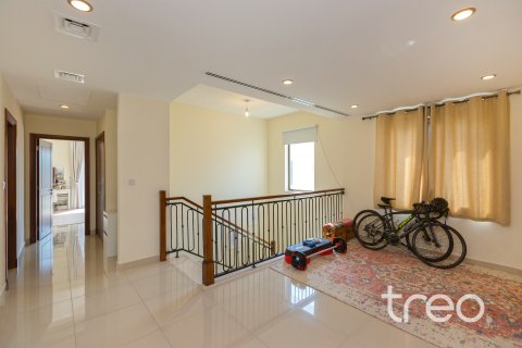 Arabian Ranches 2, Dubai, UAE의 임대용 빌라 침실 5개, 375.14제곱미터 번호 733488 - 사진 9