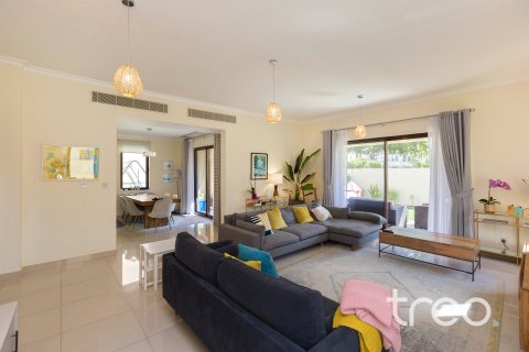 Arabian Ranches 2, Dubai, UAE의 임대용 빌라 침실 5개, 375.14제곱미터 번호 733488 - 사진 7