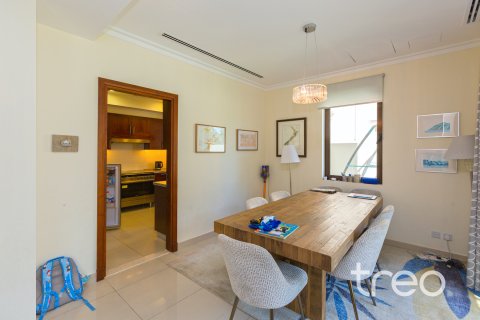 Arabian Ranches 2, Dubai, UAE의 임대용 빌라 침실 5개, 375.14제곱미터 번호 733488 - 사진 8