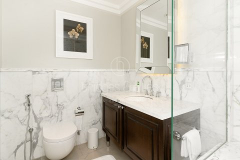 Huoneisto Downtown Dubai (Downtown Burj Dubai), Arabiemiraatit 3 makuuhuonetta, 203 m2 № 712288 - kuva 12