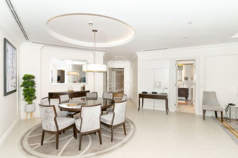 Huoneisto Downtown Dubai (Downtown Burj Dubai), Arabiemiraatit 3 makuuhuonetta, 203 m2 № 712288 - kuva 7