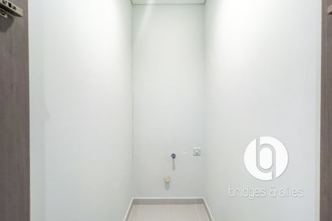 Huoneisto Downtown Dubai (Downtown Burj Dubai), Arabiemiraatit 2 makuuhuonetta, 103 m2 № 712289 - kuva 13