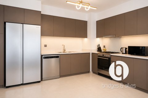 Huoneisto Downtown Dubai (Downtown Burj Dubai), Arabiemiraatit 2 makuuhuonetta, 103 m2 № 712289 - kuva 4