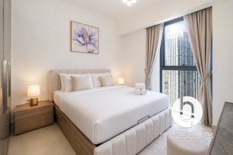 Huoneisto Downtown Dubai (Downtown Burj Dubai), Arabiemiraatit 2 makuuhuonetta, 103 m2 № 712289 - kuva 8