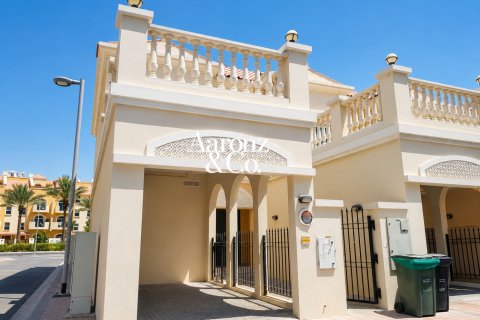 Vila v Jumeirah Village Circle, Dubai, SAE 1 ložnice, 180 m² Č.: 712284 - fotografie 1