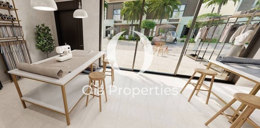Villetta a schiera a Al Bahia, Abu Dhabi, EAU 3 camere da letto, 300 mq. № 644496