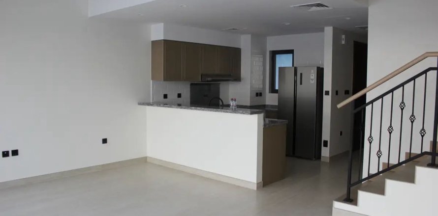 Villa à Dubai, EAU: 4 chambres, 144 m2 № 658984