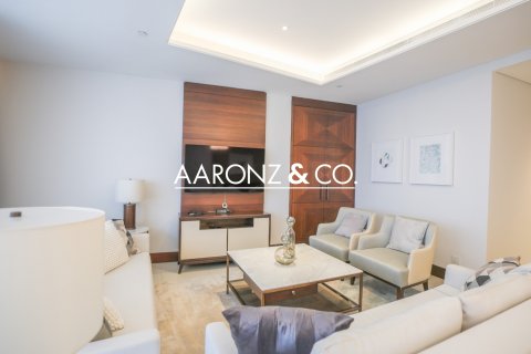 Apartmen Hotel di Downtown Dubai (Downtown Burj Dubai), UAE 3 bilik tidur, 226 meter persegi № 700461 - foto 1