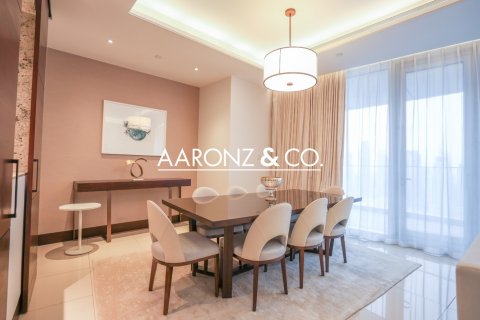Apartmen Hotel di Downtown Dubai (Downtown Burj Dubai), UAE 3 bilik tidur, 226 meter persegi № 700461 - foto 4