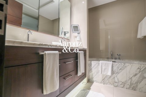 Hotel Apartamento en alquiler en Downtown Dubai (Downtown Burj Dubai), Dubai, EAU 3 dormitorios, 226 m2 № 700461 - foto 17