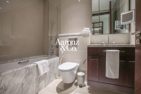 Hotel Apartamento en alquiler en Downtown Dubai (Downtown Burj Dubai), Dubai, EAU 3 dormitorios, 226 m2 № 700461 - foto 19