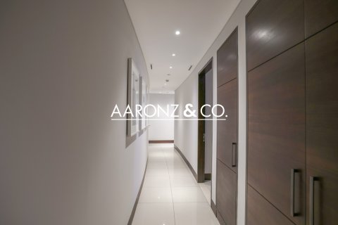 Apartmen Hotel di Downtown Dubai (Downtown Burj Dubai), UAE 3 bilik tidur, 226 meter persegi № 700461 - foto 12