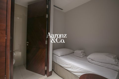 Hotel Apartamento en alquiler en Downtown Dubai (Downtown Burj Dubai), Dubai, EAU 3 dormitorios, 226 m2 № 700461 - foto 10