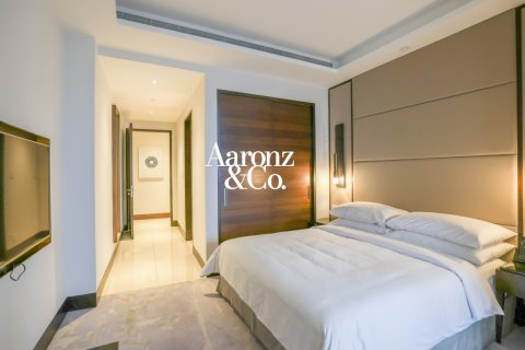 Hotel Apartamento en alquiler en Downtown Dubai (Downtown Burj Dubai), Dubai, EAU 3 dormitorios, 226 m2 № 700461 - foto 11