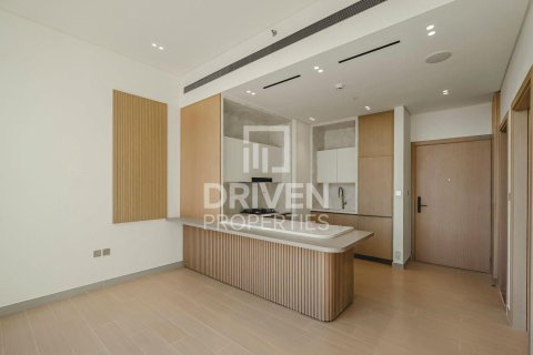 Apartamento en venta en Jumeirah Village Circle, Dubai, EAU 1 dormitorio, 75 m2 № 682815 - foto 3