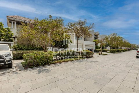 Mohammed Bin Rashid City、Dubai、UAE にあるヴィラ販売中 4ベッドルーム、706 m2、No682993 - 写真 2