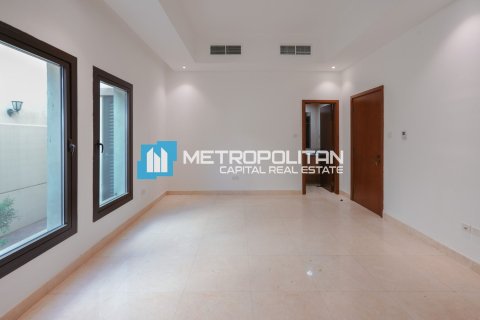 Villa à vendre à Abu Dhabi, EAU 5 chambres, 526.8 m2 № 659935 - photo 11