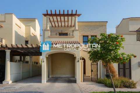 Villa à vendre à Abu Dhabi, EAU 5 chambres, 526.8 m2 № 659935 - photo 1