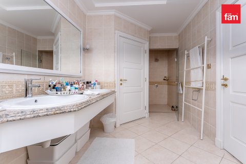 Зняти в оренду віллу в Пальма Джумейра, Дубай, ОАЕ 4 спальні, 468.7м2, № 696950 - фото 17