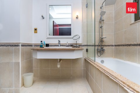 Villa te huur in Palm Jumeirah, Dubai, VAE 4 slaapkamers, 468.7 vr.m., nr 696950 - foto 19