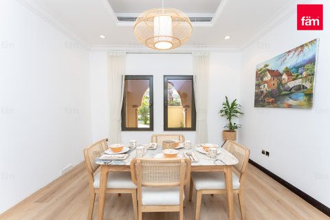 Зняти в оренду віллу в Пальма Джумейра, Дубай, ОАЕ 4 спальні, 468.7м2, № 696950 - фото 9