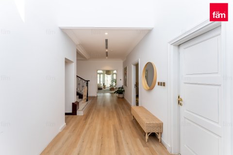 Зняти в оренду віллу в Пальма Джумейра, Дубай, ОАЕ 4 спальні, 468.7м2, № 696950 - фото 4