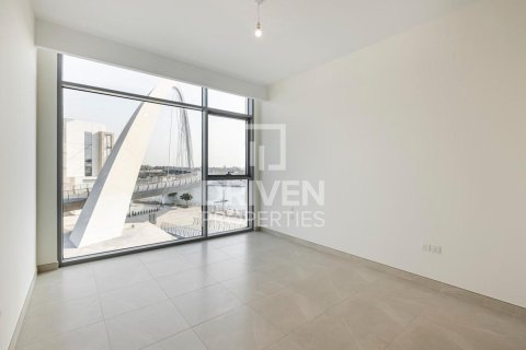 Пәтер Аль-Васл, Дубай, БАӘ-да 2 жатын бөлмелер, 124.4 м² № 745330 - фото 2