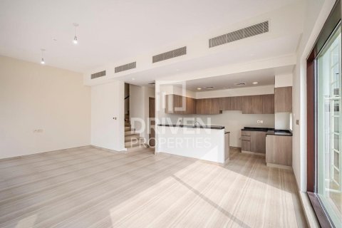 Townhouse til leje i DAMAC Hills (Akoya by DAMAC), Dubai, UAE 5 soveværelser, 341.88 kvm № 745329 - foto 3