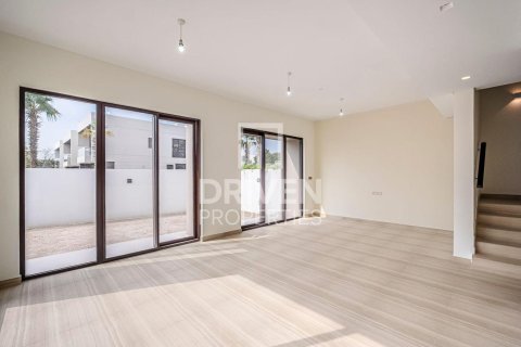 Townhouse til leje i DAMAC Hills (Akoya by DAMAC), Dubai, UAE 5 soveværelser, 341.88 kvm № 745329 - foto 4
