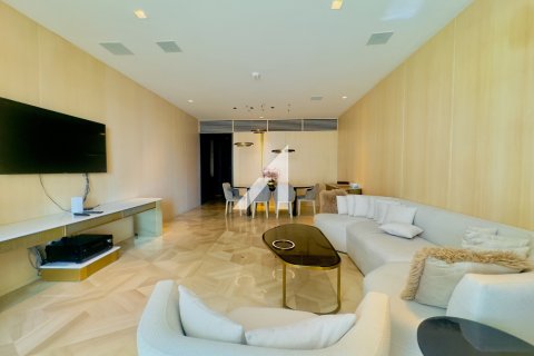 Appartement te huur in Palm Jumeirah, Dubai, VAE 3 slaapkamers, 216 vr.m., nr 669613 - foto 4