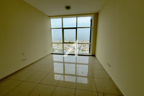 Appartement te huur in Dubai, VAE 3 slaapkamers, 218.4 vr.m., nr 669614 - foto 3